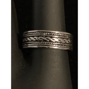Ornate Silver Tone Band Ring With Braided & Rope Design Signed GR Size 5 (R97)